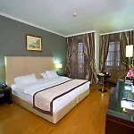 Boutique Riva Hotel 3*